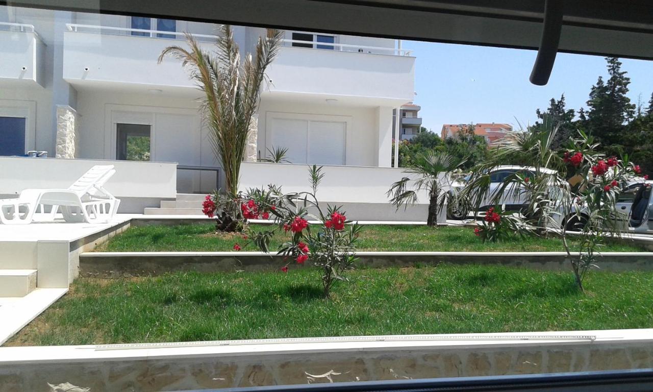 Luxury Apartments Cuba 1 Novalja Exterior photo